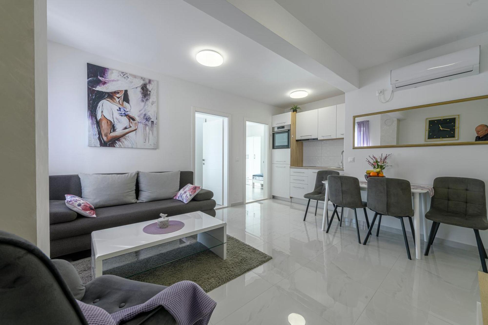 Apartments Kiki Mlini Bagian luar foto
